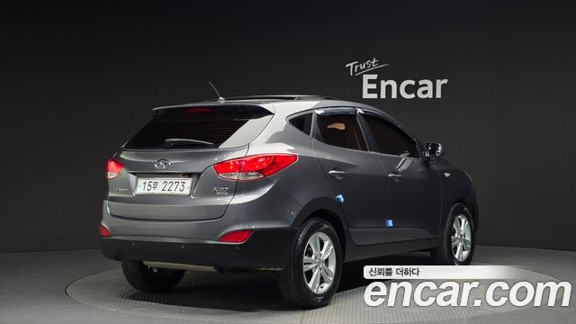 Hyundai Tucson 2011 — photo 2