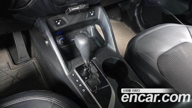 Hyundai Tucson 2011 — photo 9