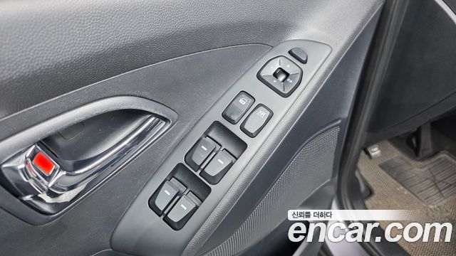 Hyundai Tucson 2011 — photo 11