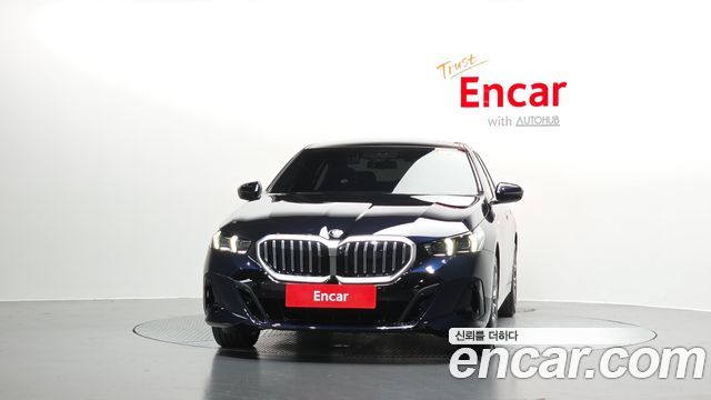 BMW 5-Series 2025 — photo 3