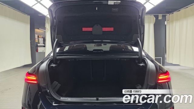 BMW 5-Series 2025 — photo 24