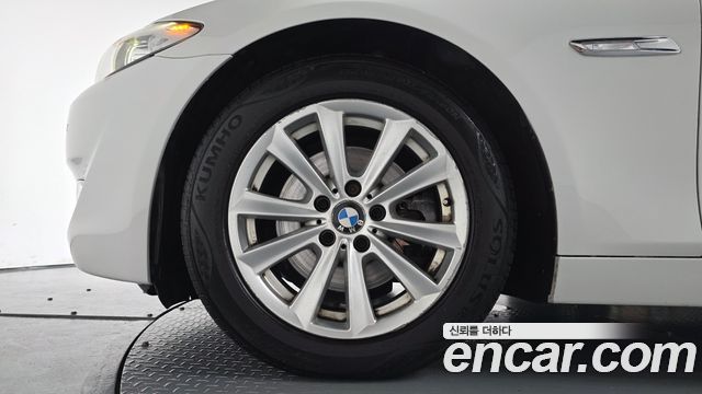 BMW 5-Series 2013 — photo 5