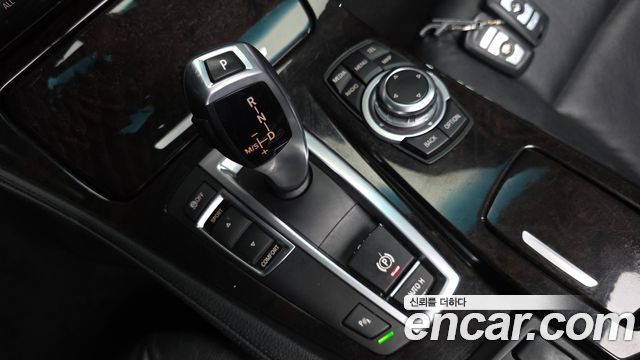 BMW 5-Series 2013 — photo 12
