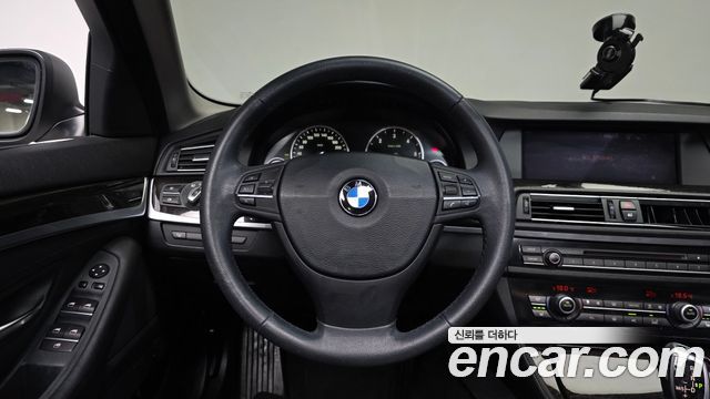 BMW 5-Series 2013 — photo 19