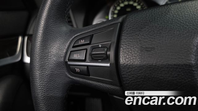BMW 5-Series 2013 — photo 22