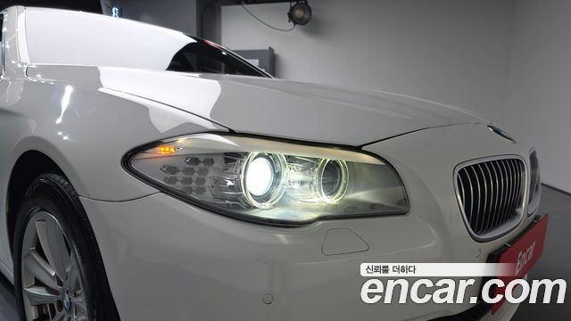BMW 5-Series 2013 — photo 8
