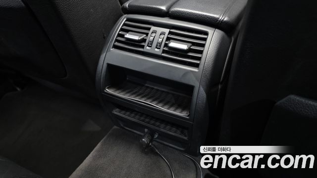 BMW 5-Series 2013 — photo 32