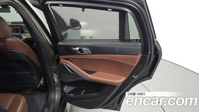 BMW X6 2022 — photo 15