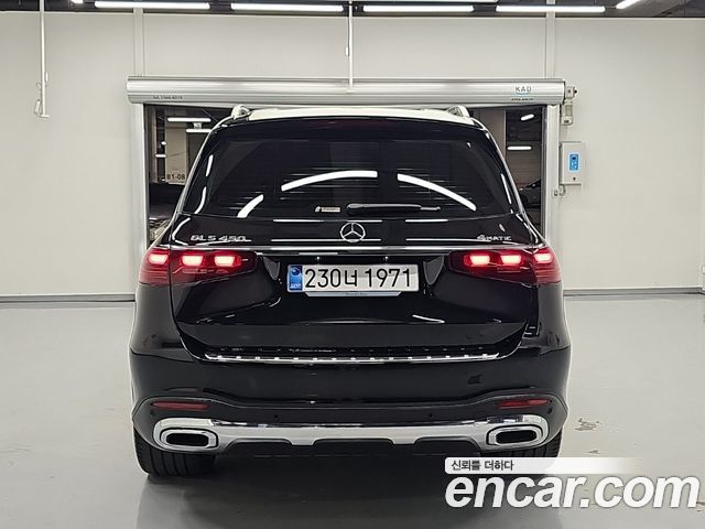 Mercedes-Benz GLS-Class 2025 — photo 3