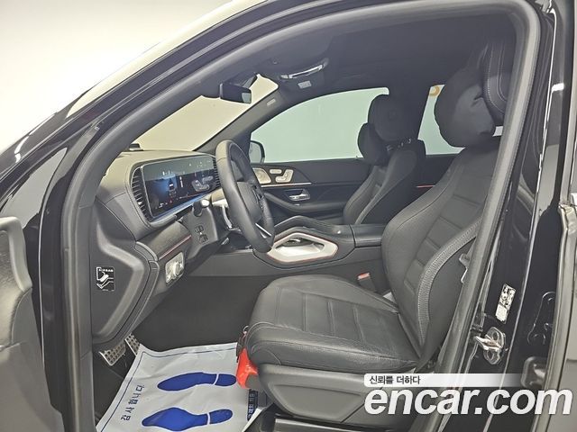 Mercedes-Benz GLS-Class 2025 — photo 11