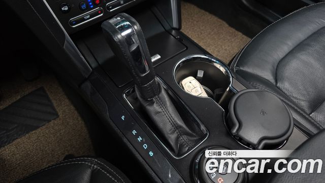 Ford Explorer 2017 — photo 9
