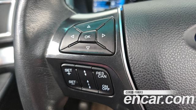 Ford Explorer 2017 — photo 17
