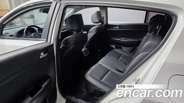 Kia Sportage 2019 — photo 17