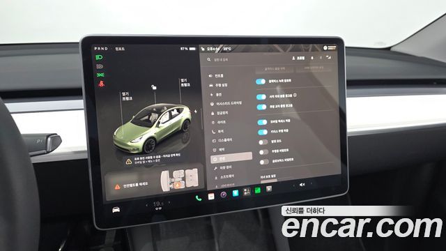 Tesla Model Y 2024 — photo 15