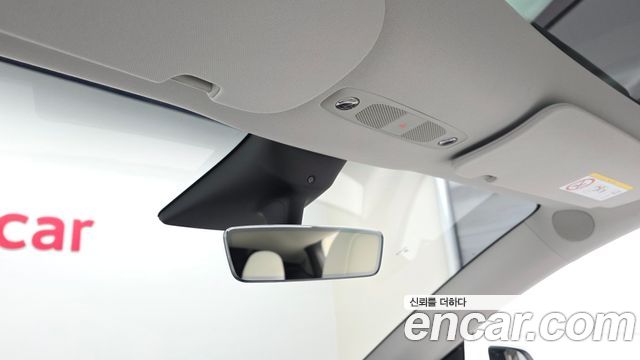 Tesla Model Y 2024 — photo 17