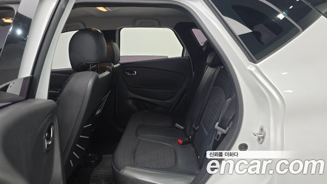 Renault Korea QM3 2017 — photo 18