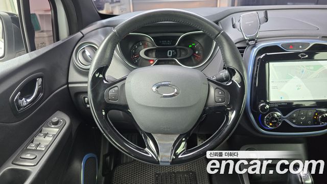 Renault Korea QM3 2017 — photo 19