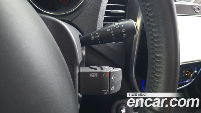 Renault Korea QM3 2017 — photo 22