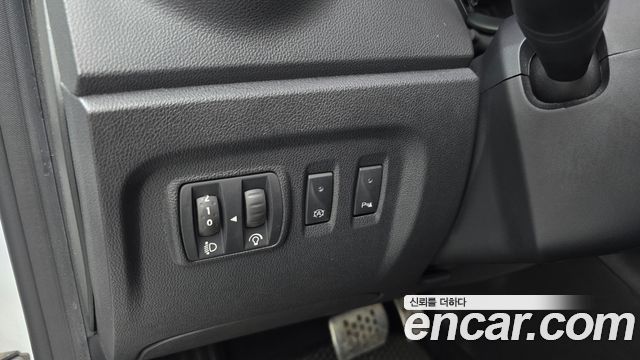 Renault Korea QM3 2017 — photo 24