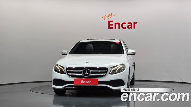 Mercedes-Benz E-Class 2018 — photo 3