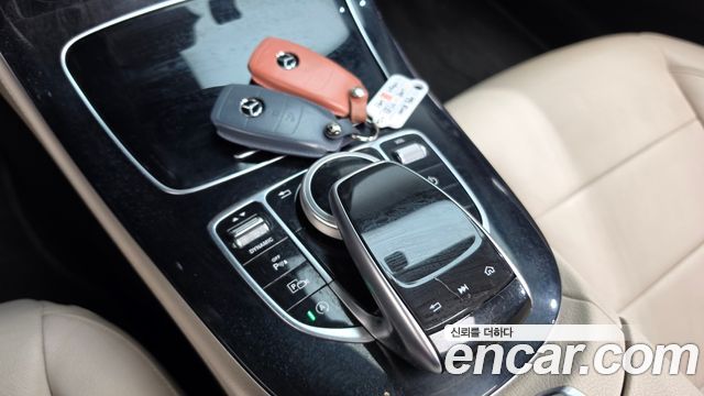 Mercedes-Benz E-Class 2018 — photo 21