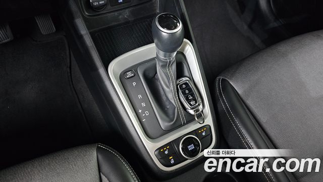 Hyundai Venue 2020 — photo 12