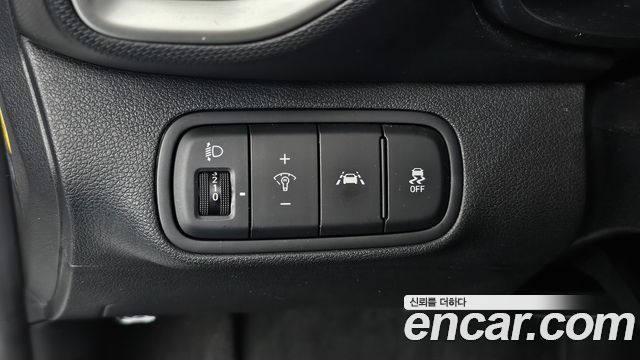 Hyundai Venue 2020 — photo 26