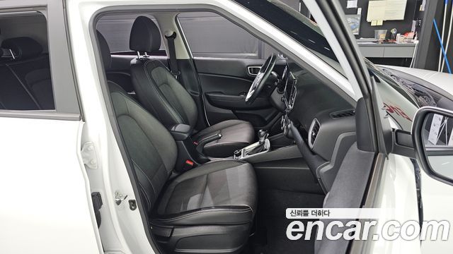 Hyundai Venue 2020 — photo 16
