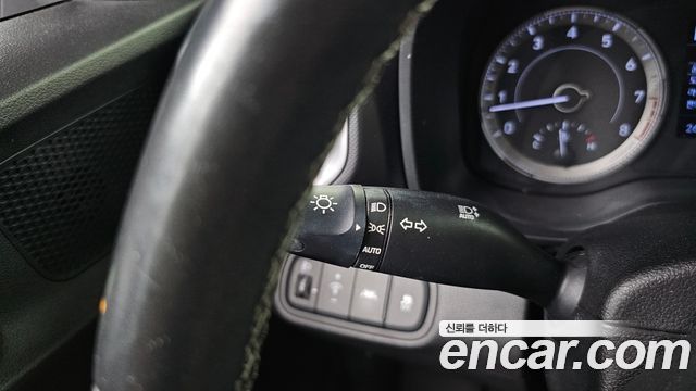 Hyundai Venue 2020 — photo 29