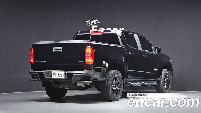 Chevrolet Korea Colorado 2022 — photo 2