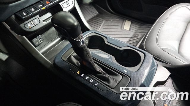 Chevrolet Korea Colorado 2022 — photo 12
