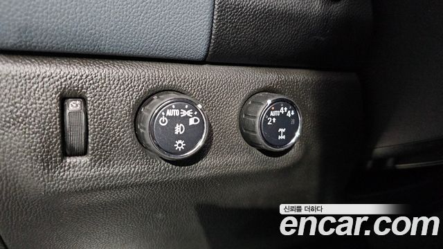 Chevrolet Korea Colorado 2022 — photo 21