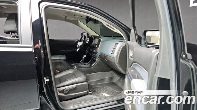 Chevrolet Korea Colorado 2022 — photo 24