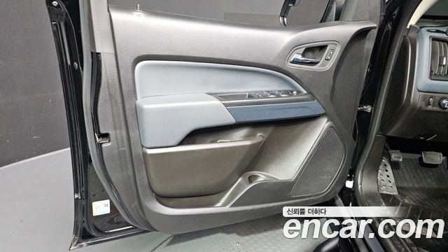 Chevrolet Korea Colorado 2022 — photo 14