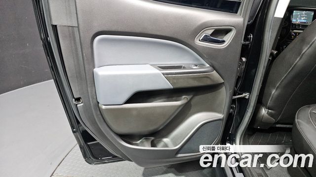 Chevrolet Korea Colorado 2022 — photo 15