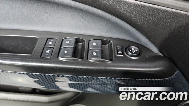 Chevrolet Korea Colorado 2022 — photo 29