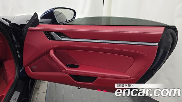 Porsche 911 2021 — photo 15