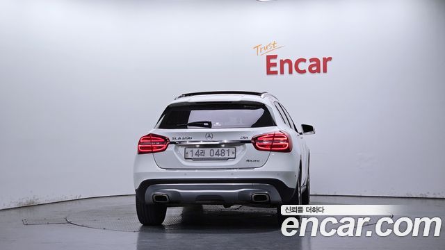 Mercedes-Benz GLA-Class 2015 — photo 4