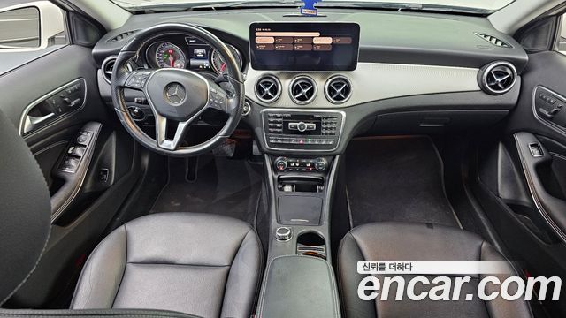 Mercedes-Benz GLA-Class 2015 — photo 7
