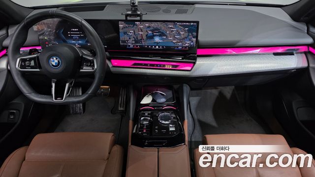 BMW 5-Series 2025 — photo 10