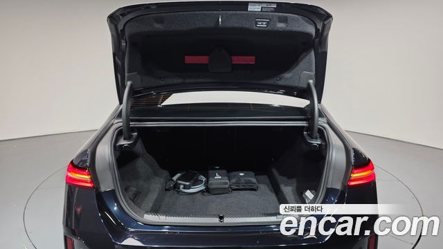 BMW 5-Series 2025 — photo 26