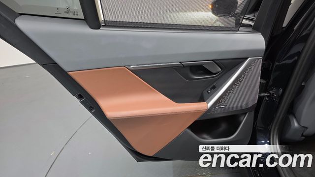BMW 5-Series 2025 — photo 15