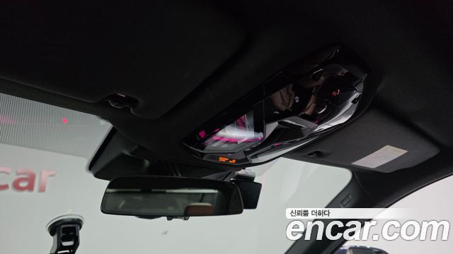 BMW 5-Series 2025 — photo 27