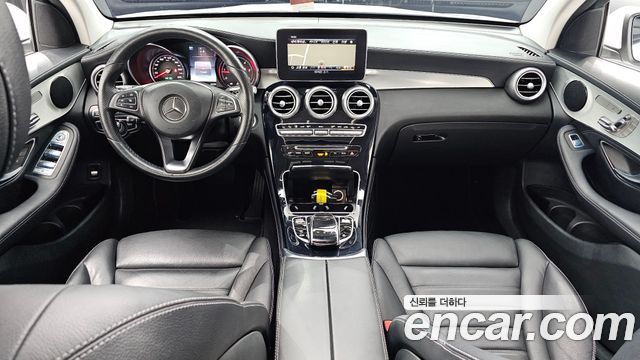 Mercedes-Benz GLC-Class 2018 — photo 10