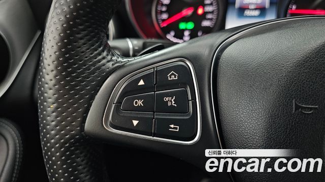 Mercedes-Benz GLC-Class 2018 — photo 23