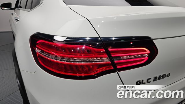 Mercedes-Benz GLC-Class 2018 — photo 9
