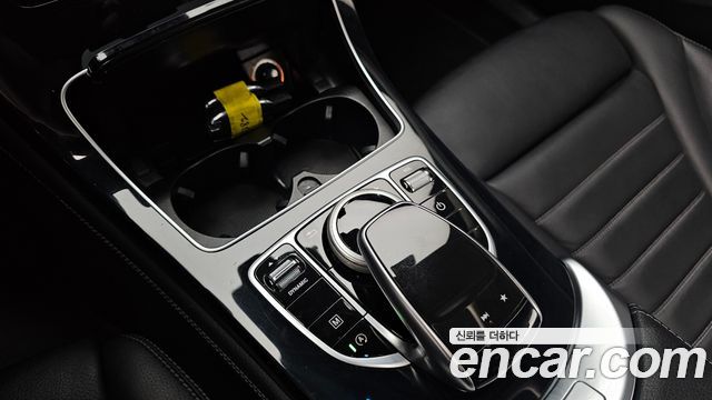 Mercedes-Benz GLC-Class 2018 — photo 28