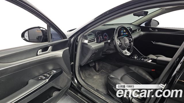 Kia K5 2023 — photo 13