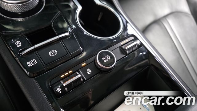 Kia K5 2023 — photo 23