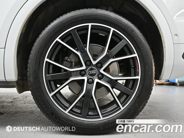 Audi Q5 2022 — photo 5